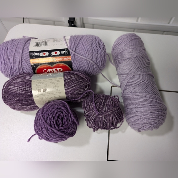 Destash Yarn Vanna's choice Purple Mist, Red Heart Super Saver Pale Plum & more! - Picture 4 of 10